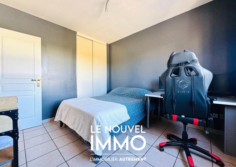 Maison traditionnelle - 90 m² - 4 pièces