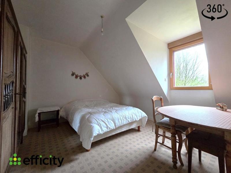 Pavillon - 150 m² - 7 pièces