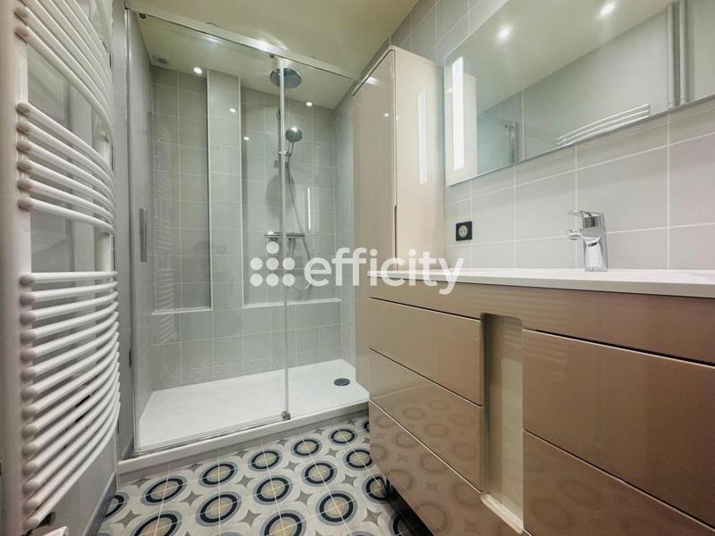 Appartement ancien - 110 m² - 5 pièces