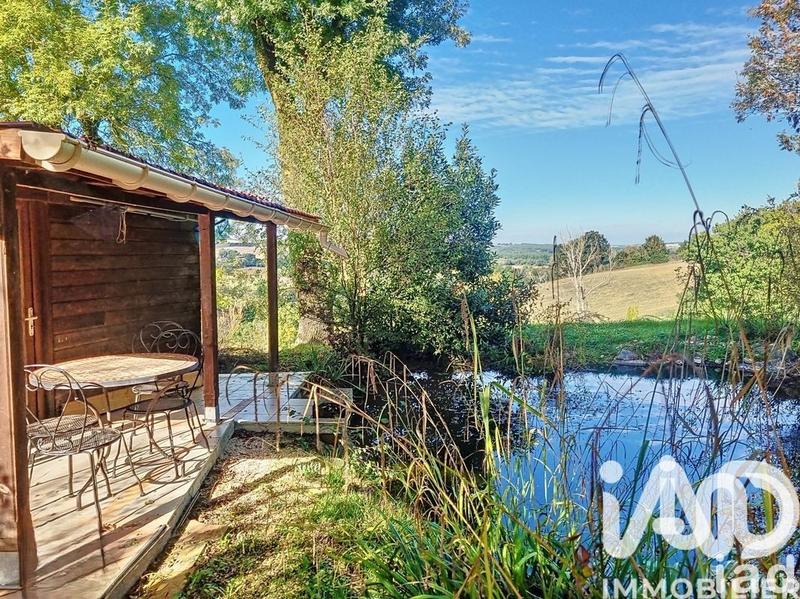 Maison - 280 m² - 11 pièces