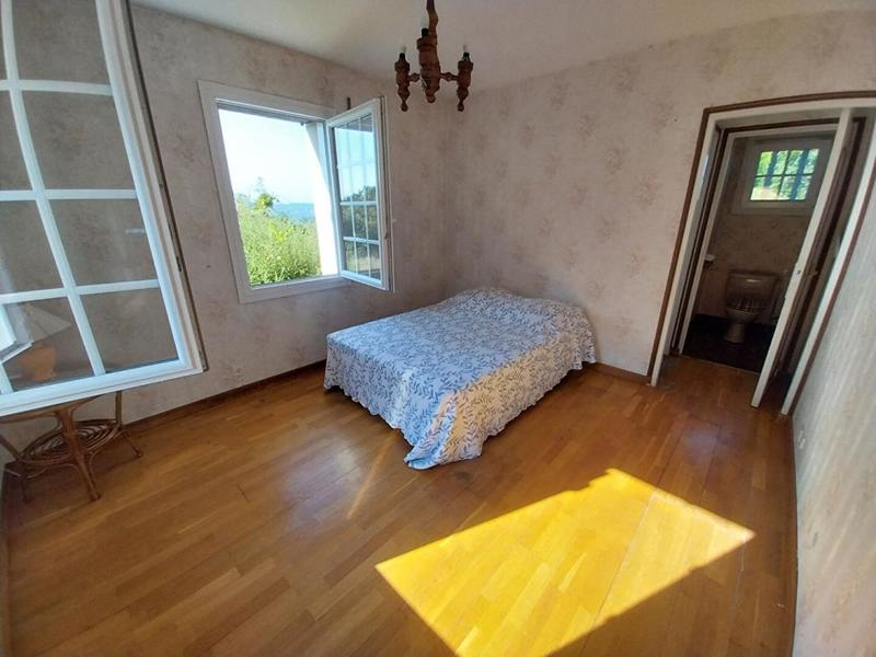 Propriété - 220 m² - 11 pièces