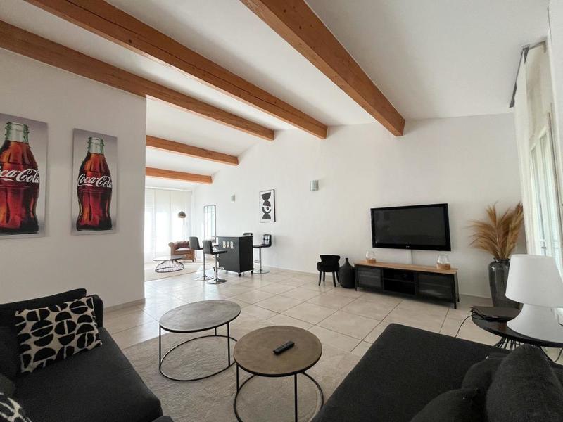 Villa - 273 m² - 7 pièces