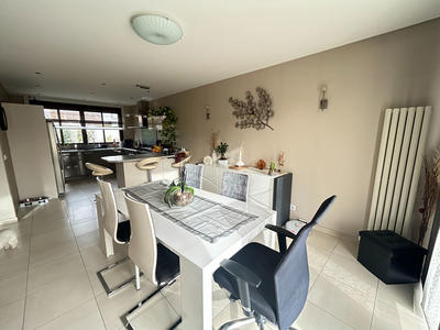 Maison - 185 m² - 6 pièces