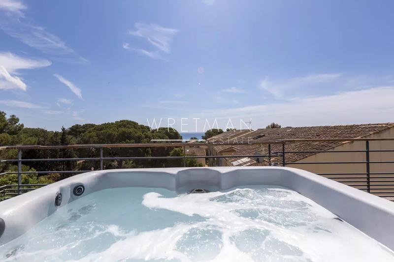 Appartement - 112 m² - 4 pièces