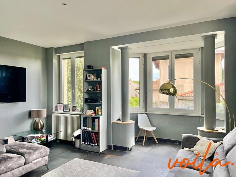 Maison - 218 m² - 8 pièces