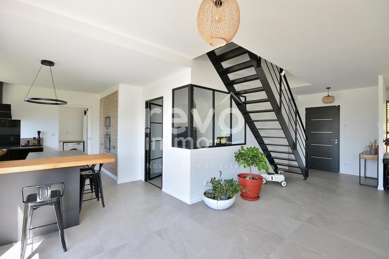 Maison - 159 m² - 5 pièces