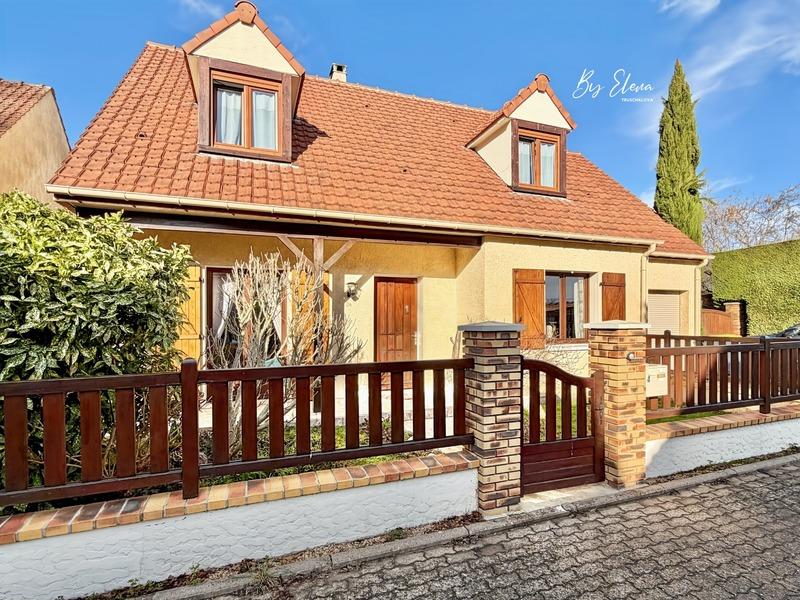 Maison - 121 m² - 6 pièces