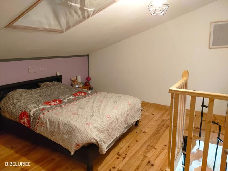 Maison - 250 m² - 12 pièces