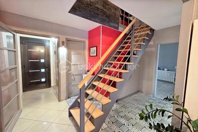 Maison traditionnelle - 186 m² - 5 pièces