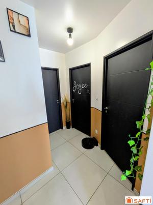 Maison - 93 m² - 4 pièces