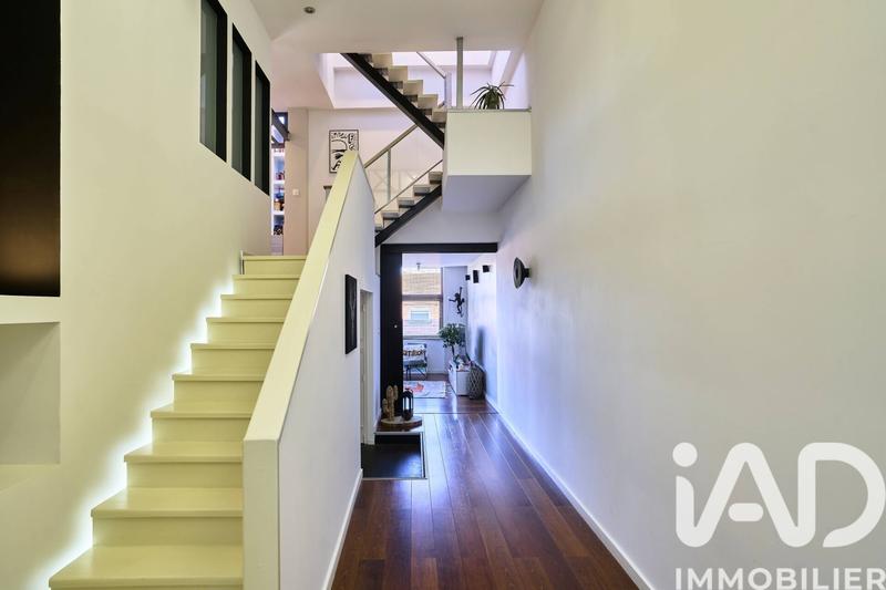 Loft - 210 m² - 5 pièces