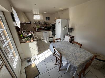 Maison - 170 m² - 5 pièces