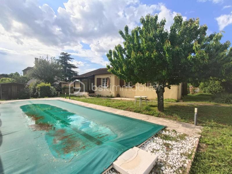 Maison traditionnelle - 92 m² - 4 pièces