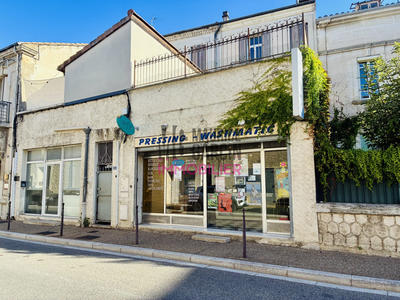 Local commercial - 85 m² - 5 pièces