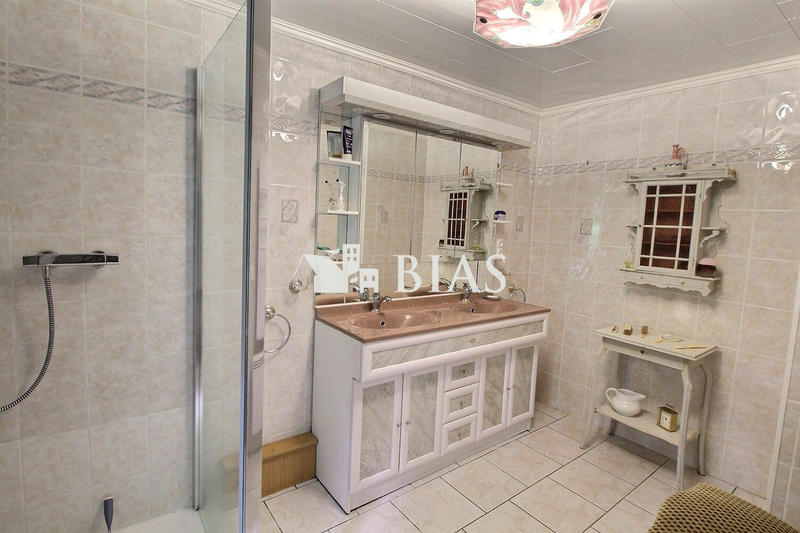 Maison ancienne - 155 m² - 6 pièces