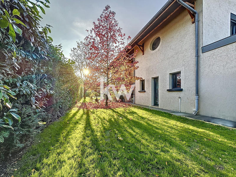 Maison - 307 m² - 6 pièces