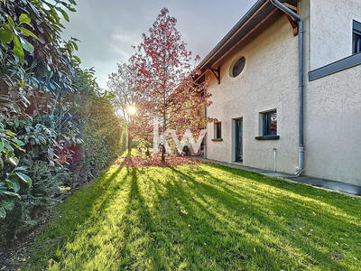 Maison - 307 m² - 6 pièces