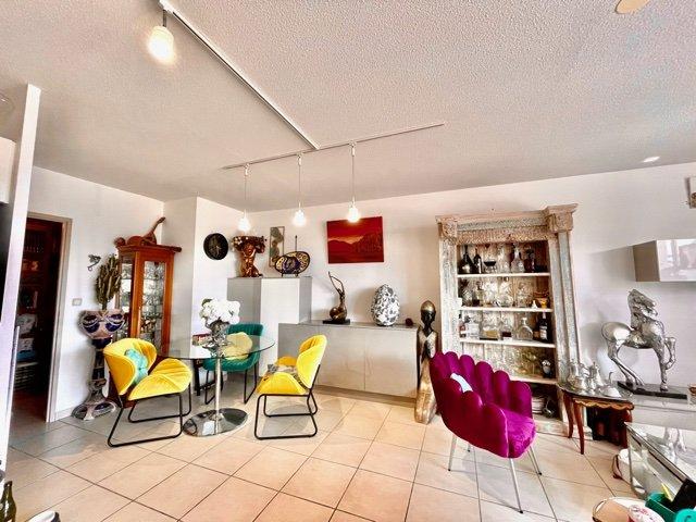 Appartement - 90 m² - 4 pièces