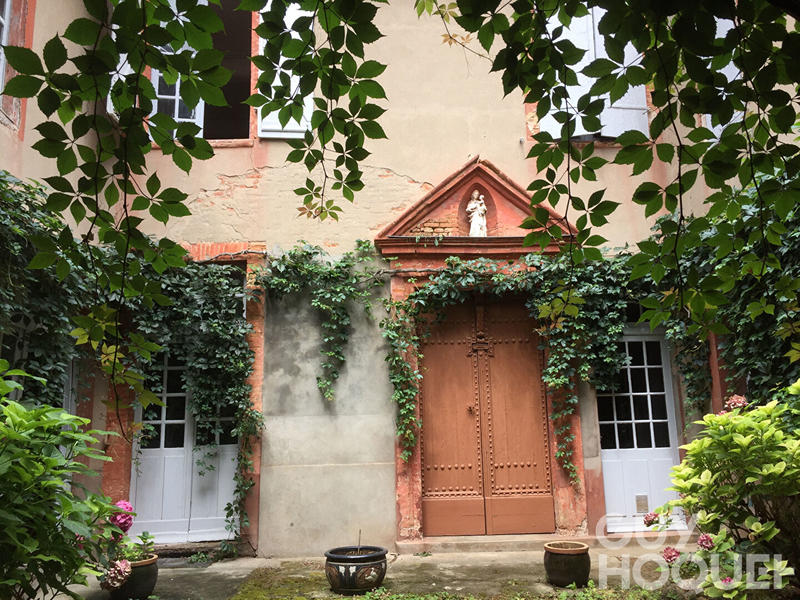 Maison - 400 m² - 10 pièces