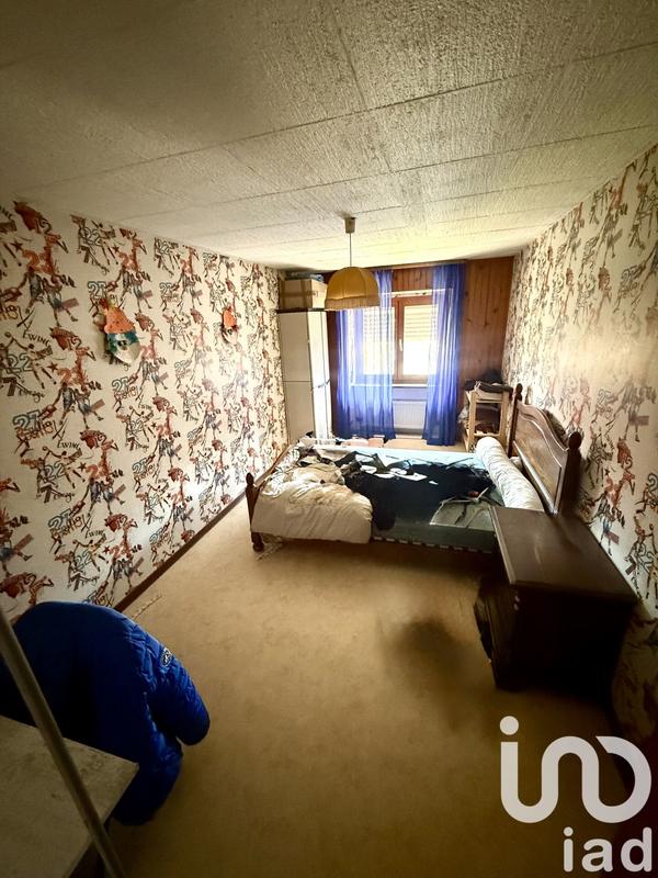 Maison - 179 m² - 9 pièces