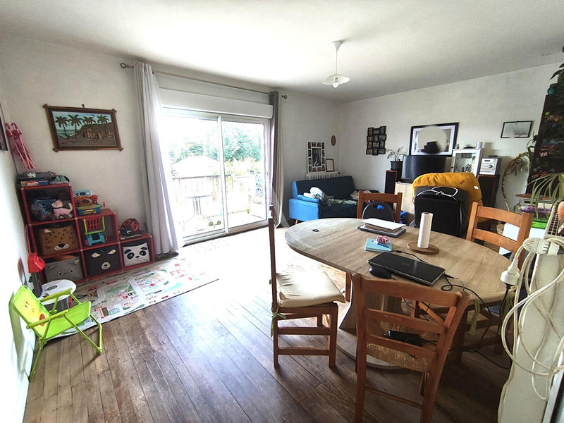 Appartement - 83 m² - 4 pièces