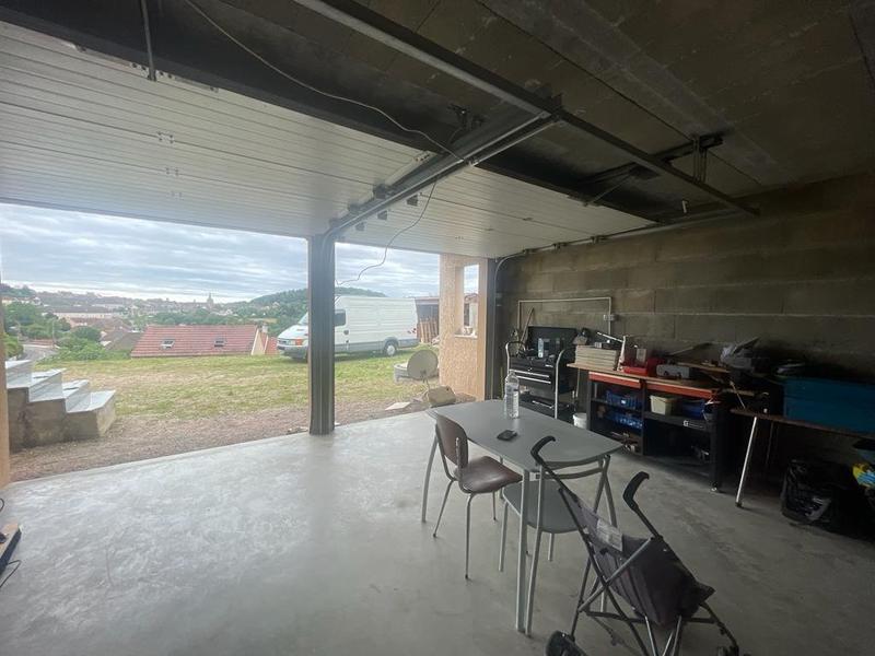 Villa - 384 m² - 8 pièces