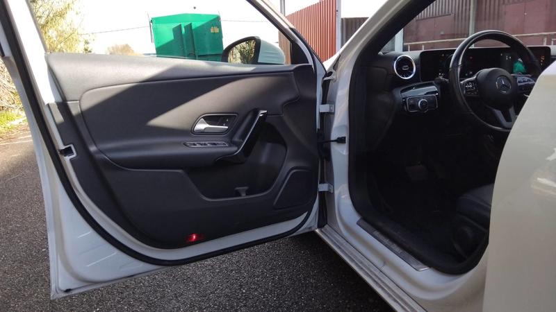 Mercedes Classe a IV 180 136 7g-Dct Business Plus