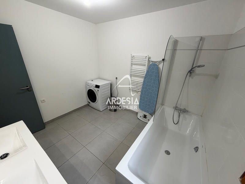 Appartement - 93 m² - 3 pièces