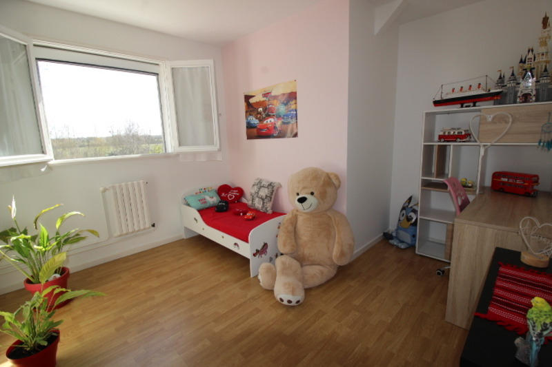 Maison - 141 m² - 10 pièces