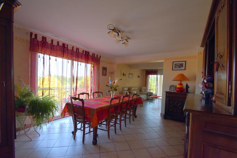 Maison - 135 m² - 5 pièces