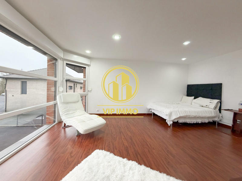 Maison - 183 m² - 5 pièces