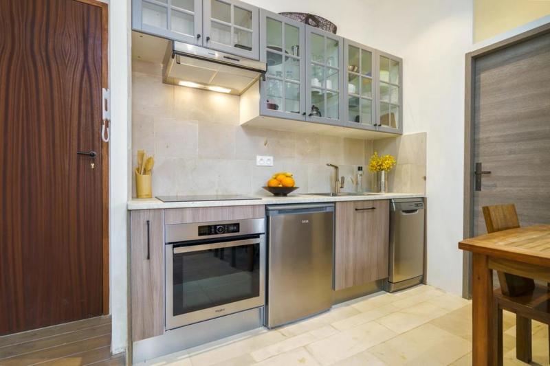 Maison - 350 m² - 10 pièces