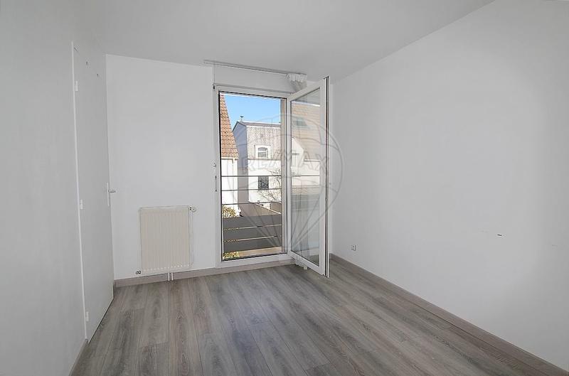 Maison - 104 m² - 6 pièces