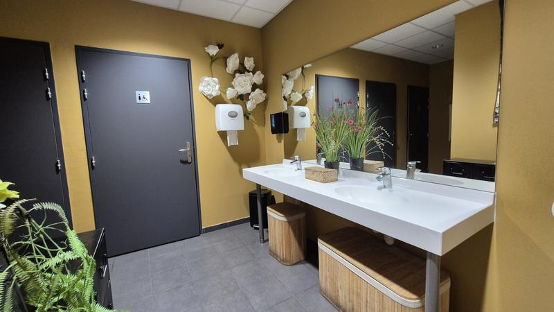 Fonds de commerce - Hôtellerie / Restauration - 574 m²