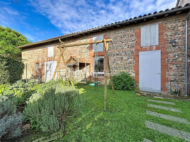Maison ancienne - 244 m² - 9 pièces