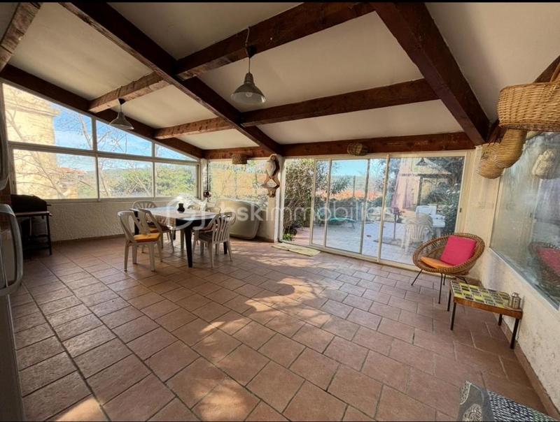 Demeure - 184 m² - 6 pièces