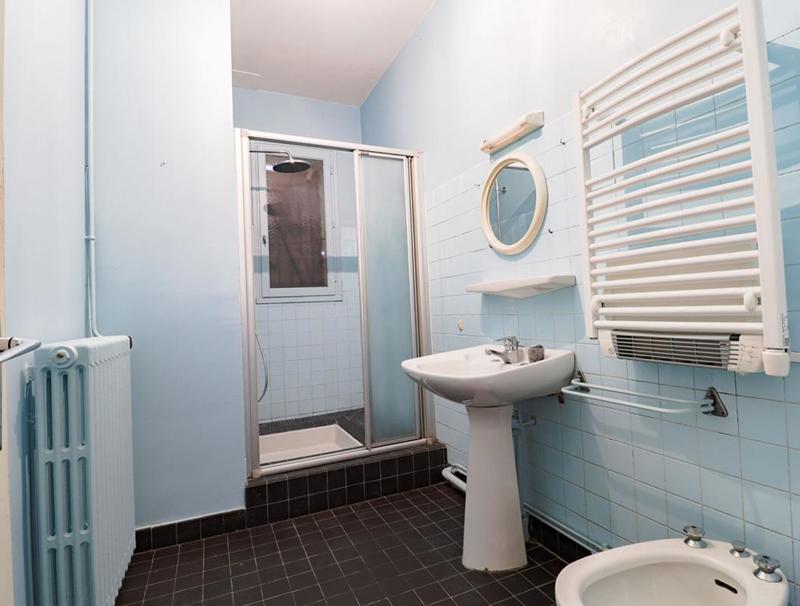 Maison - 298 m² - 9 pièces