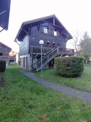 Maison traditionnelle - 153 m² - 9 pièces