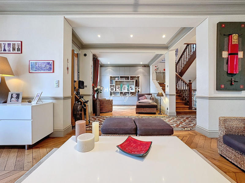 Maison - 167 m² - 7 pièces