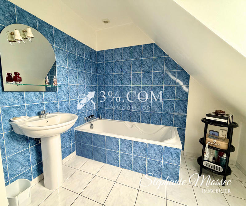 Maison traditionnelle - 90 m² - 5 pièces