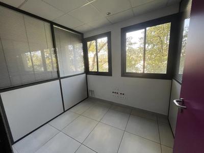 Bureau - 121 m²