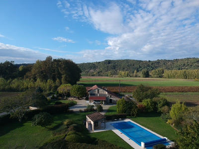 Maison - 232 m² - 7 pièces