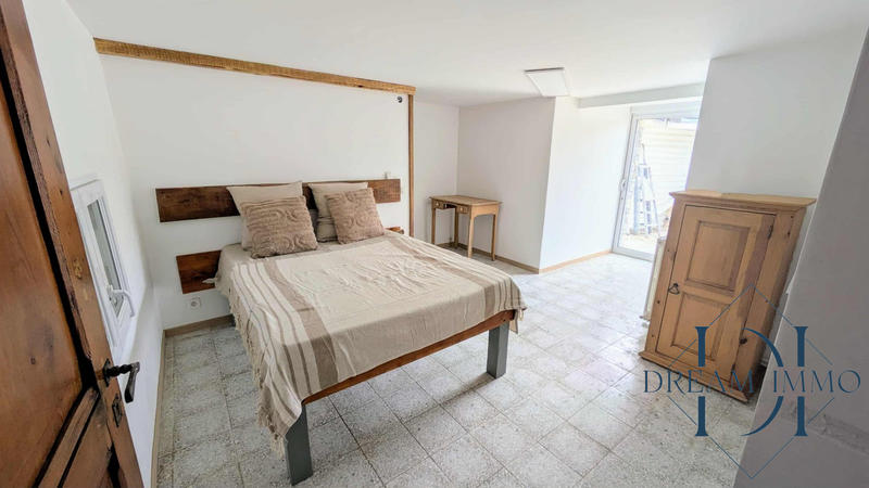 Maison - 276 m² - 7 pièces