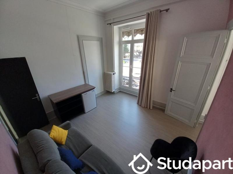 Chambre - 20 m² - 1 pièce