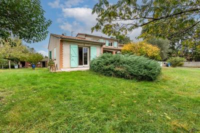 Maison traditionnelle - 174 m² - 7 pièces