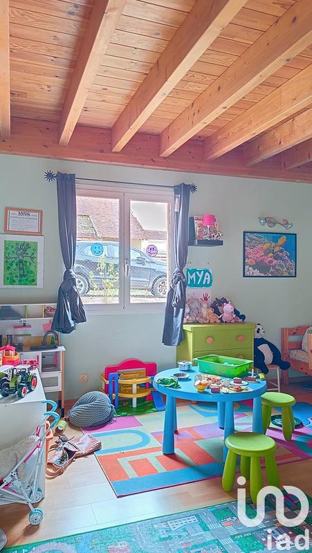 Maison - 137 m² - 6 pièces