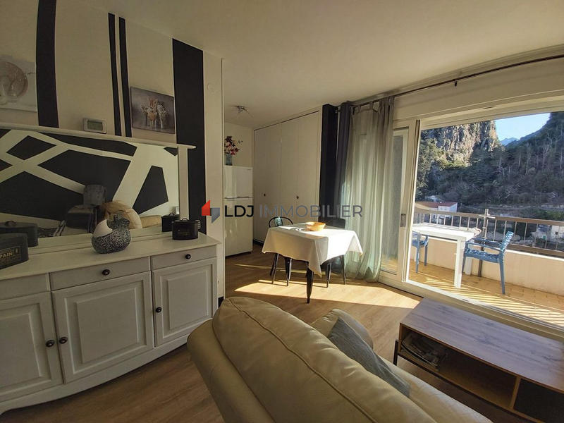 Appartement - 27 m² - 27 pièces