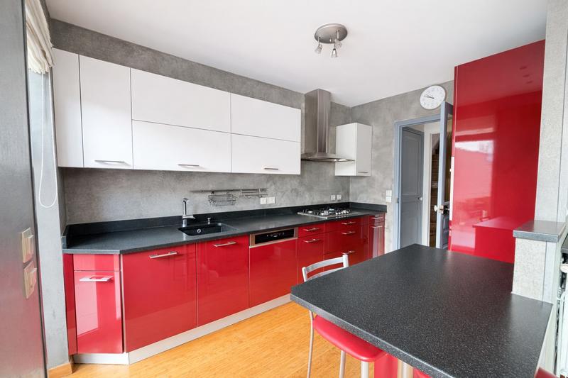 Maison - 150 m² - 6 pièces