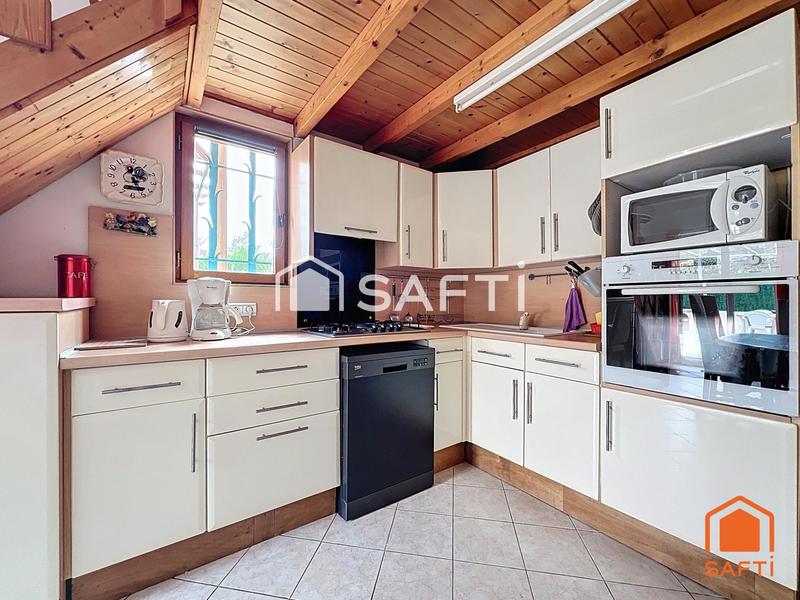 Villa - 160 m² - 9 pièces