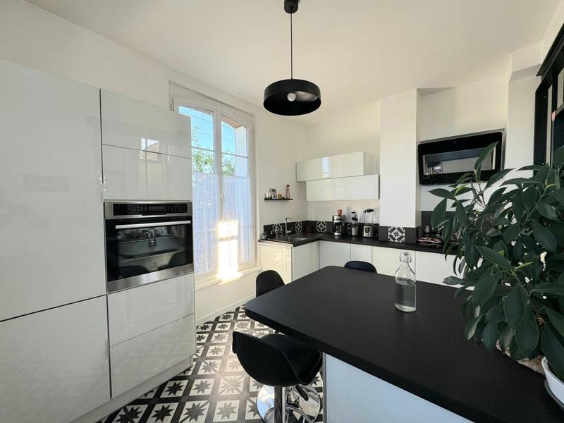 Maison - 134 m² - 6 pièces